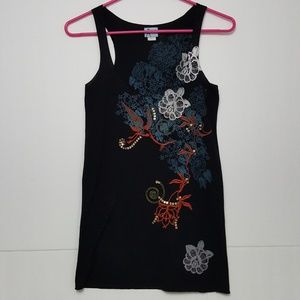 Damsel flower themed shirt Size Small